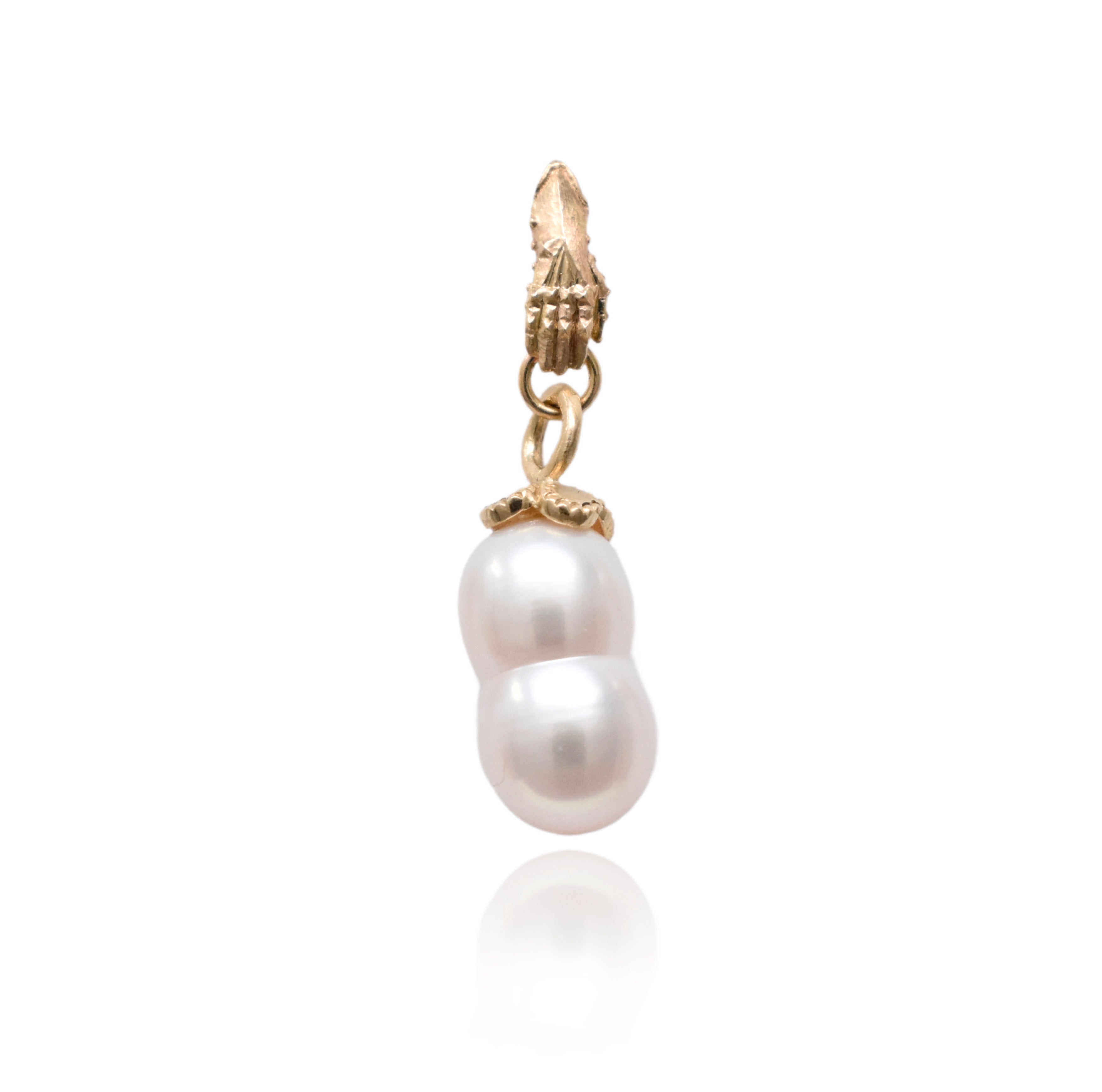 ピアス [Rita monica] La Perla Half Earrings Nura Reef Baroque Pearl Large Hoop Earrings in 18k Gold