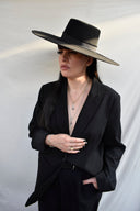 Dije colgante de armamento